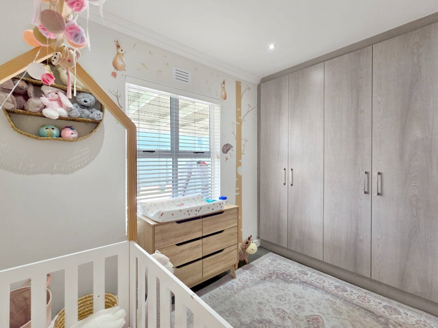 3 Bedroom Property for Sale in Sunningdale Western Cape